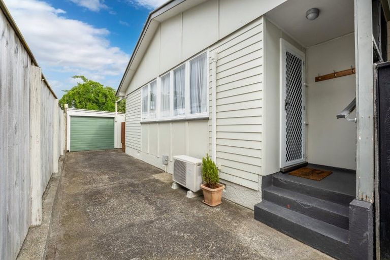 Photo of property in 32 Bay Street, Petone, Lower Hutt, 5012