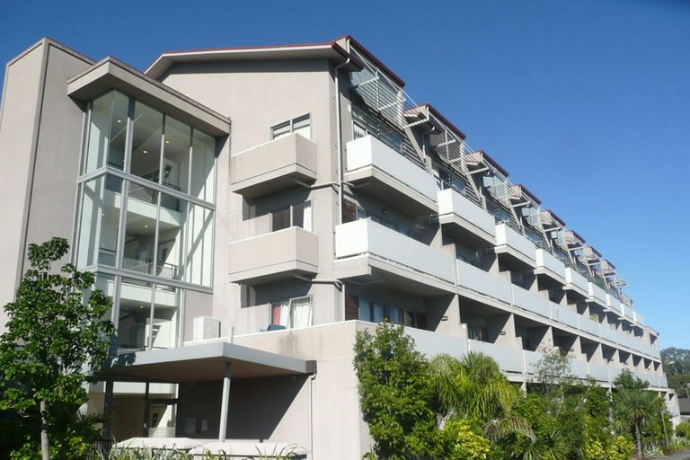 Photo of property in 5c/30 Westward Ho, Glen Eden, Auckland, 0602