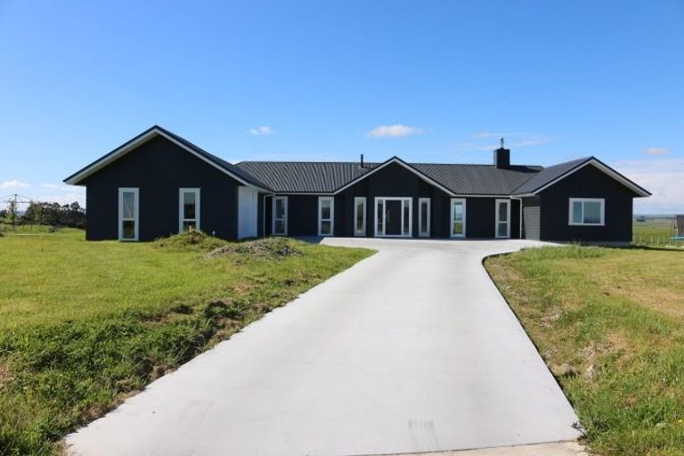 Photo of property in 83 View Road, Halcombe, Feilding, 4779