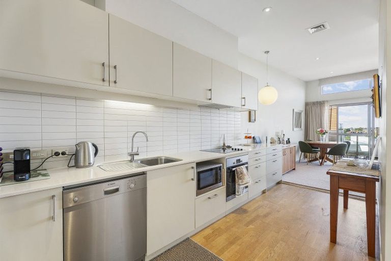 Photo of property in 203/24 Wellington Street, Howick, Auckland, 2014