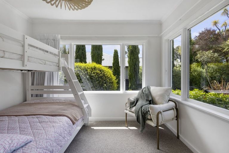 Photo of property in 9 Jennifer Street, Bryndwr, Christchurch, 8053