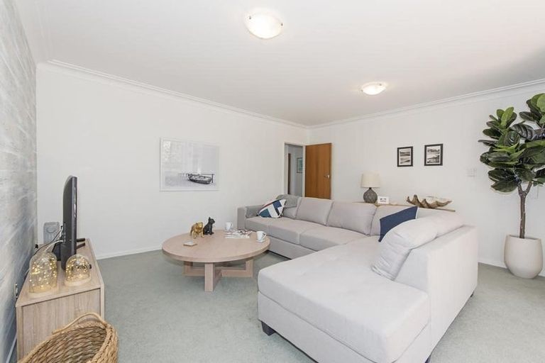 Photo of property in 2/1 Rata Road, Devonport, Auckland, 0624