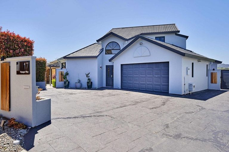 Photo of property in 17 Voyager Way, Whitby, Porirua, 5024