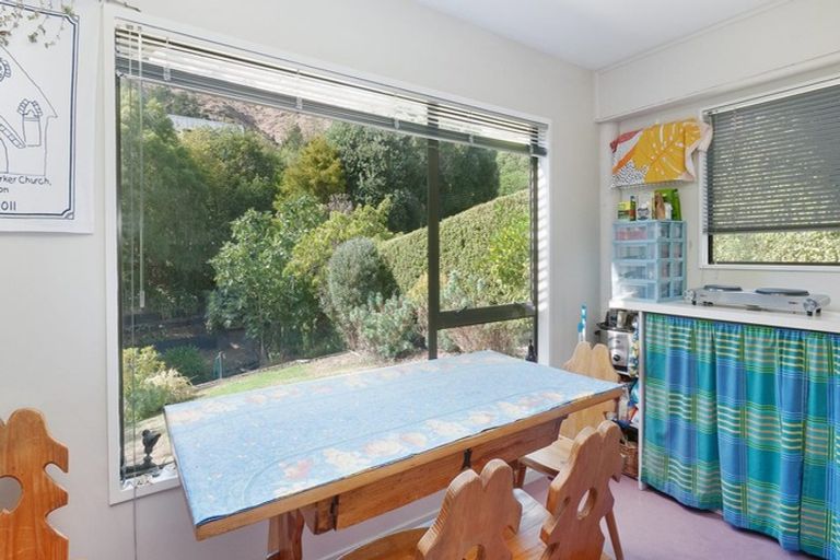 Photo of property in 5 Heathvale Place, Heathcote Valley, Christchurch, 8022