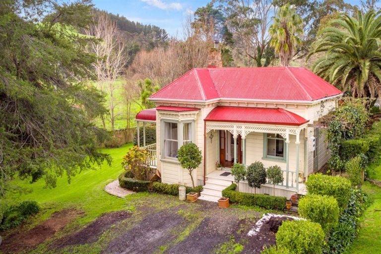 Photo of property in 169 Stoney Creek Road, Kaukapakapa, 0873