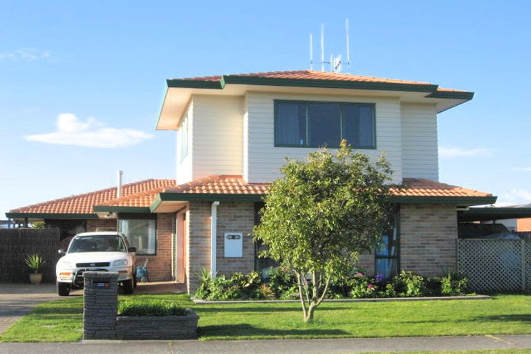 Photo of property in 8 James Henry Avenue, Papamoa Beach, Papamoa, 3118