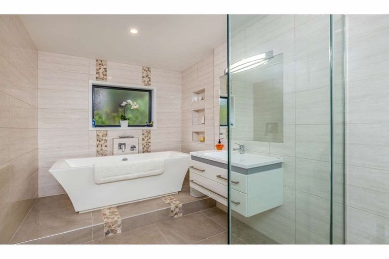 Photo of property in 27 Rarere Terrace, Kerikeri, 0230