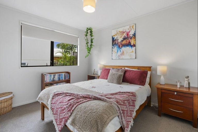 Photo of property in 1297 Papamoa Beach Road, Papamoa Beach, Papamoa, 3118