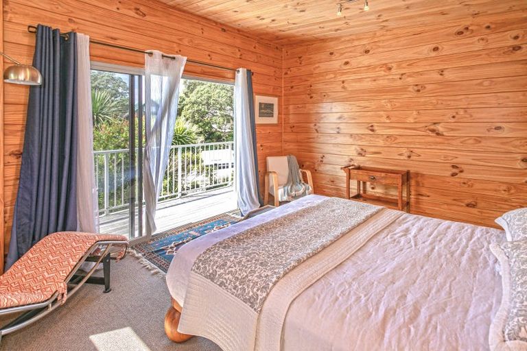 Photo of property in 112 Oratia Place, Onemana, Whangamata, 3691