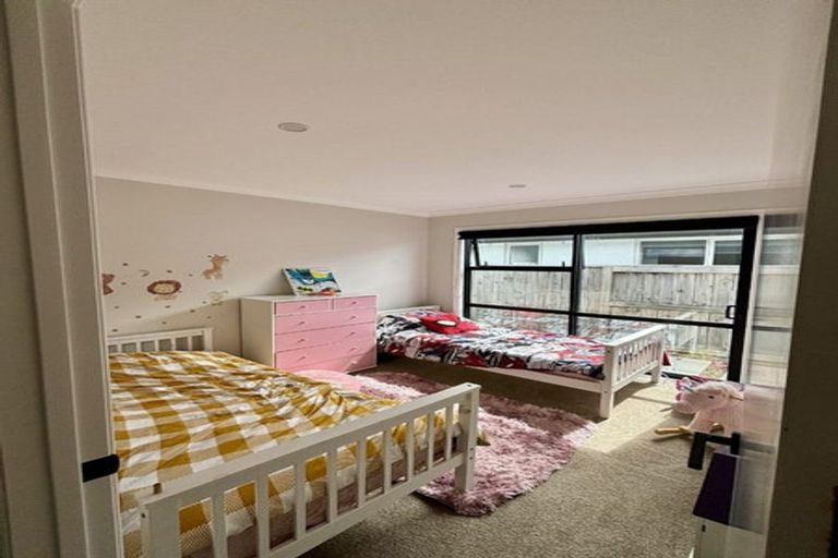 Photo of property in 18 Awatira Drive, Papamoa Beach, Papamoa, 3118