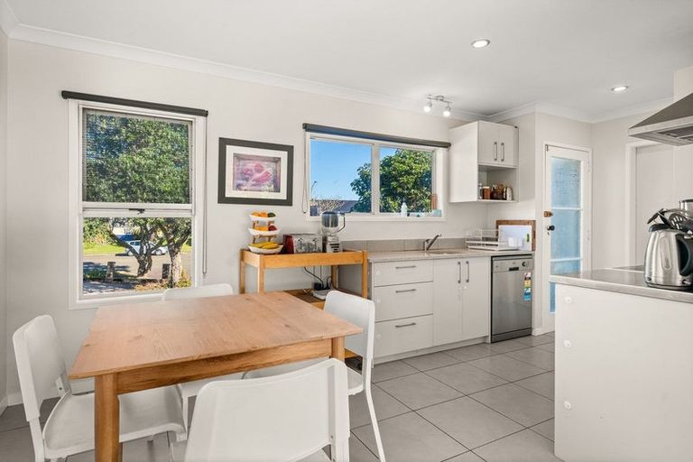Photo of property in 16 Alpha Avenue, Coastlands, Whakatane, 3120