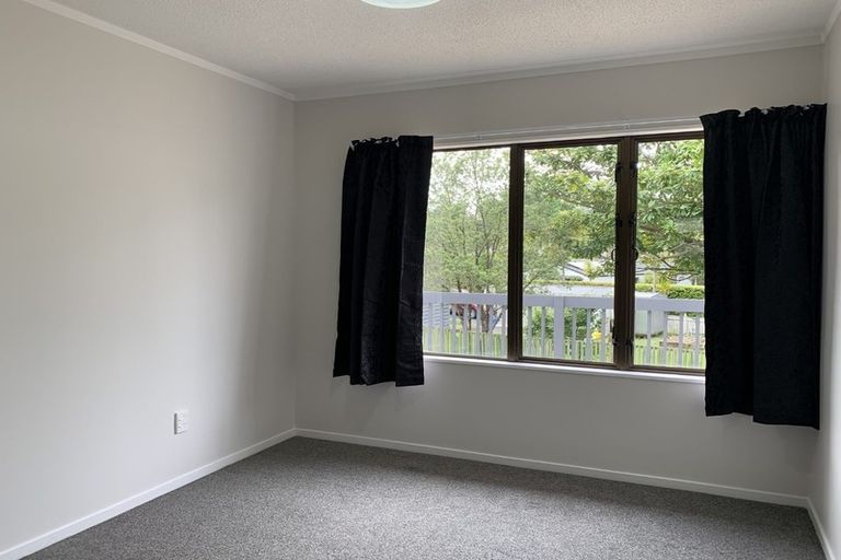 Photo of property in 8 Wirihana Road, Titirangi, Auckland, 0604