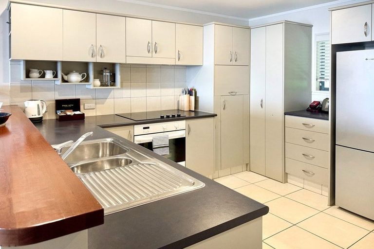 Photo of property in Beachpoint Apartments, 2/5 West End Road, Ohope, 3121