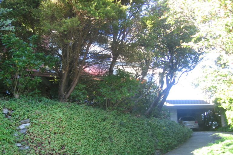 Photo of property in 55 Pokohiwi Road, Normandale, Lower Hutt, 5010