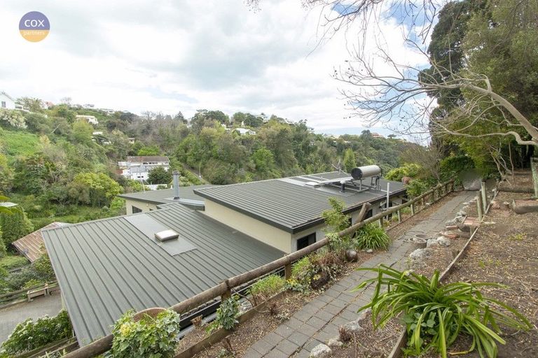 Photo of property in 43 Coote Road, Bluff Hill, Napier, 4110