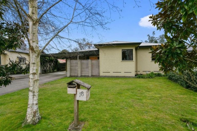 Photo of property in 18 Queen Street, Cambridge, 3434