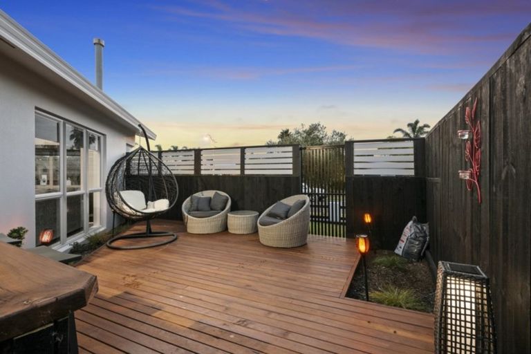 Photo of property in 2 Coral Drive, Papamoa Beach, Papamoa, 3118