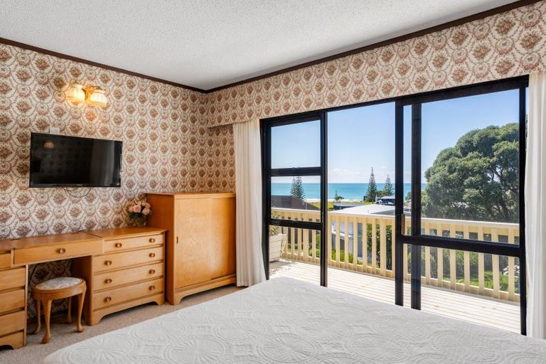 Photo of property in 101 Titiro Place, Onemana, Whangamata, 3691