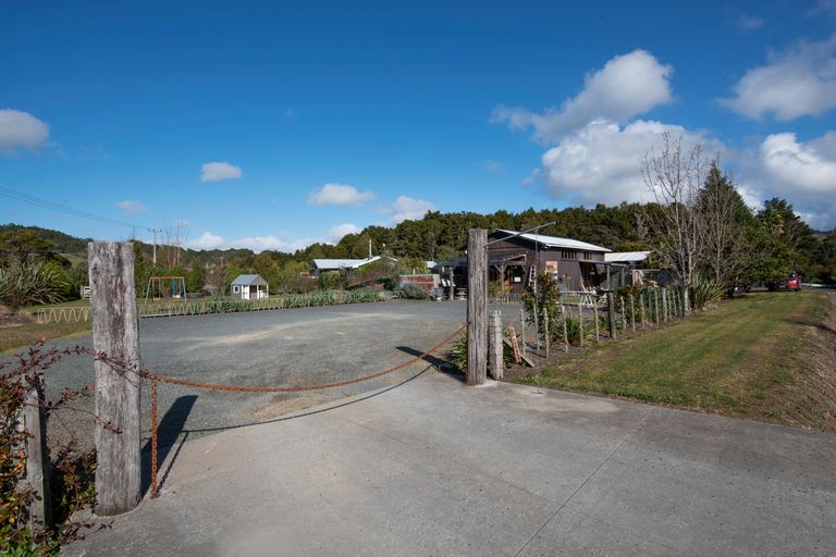 Photo of property in 523 Matakana Road, Warkworth, 0985