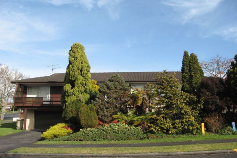 Photo of property in 57 Ray Small Drive, Pahurehure, Papakura, 2113