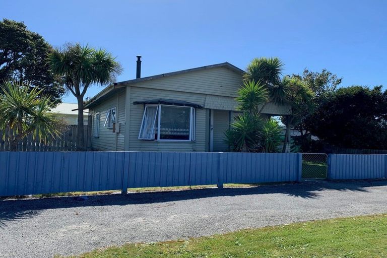 Photo of property in 42 Blake Street, Blaketown, Greymouth, 7805