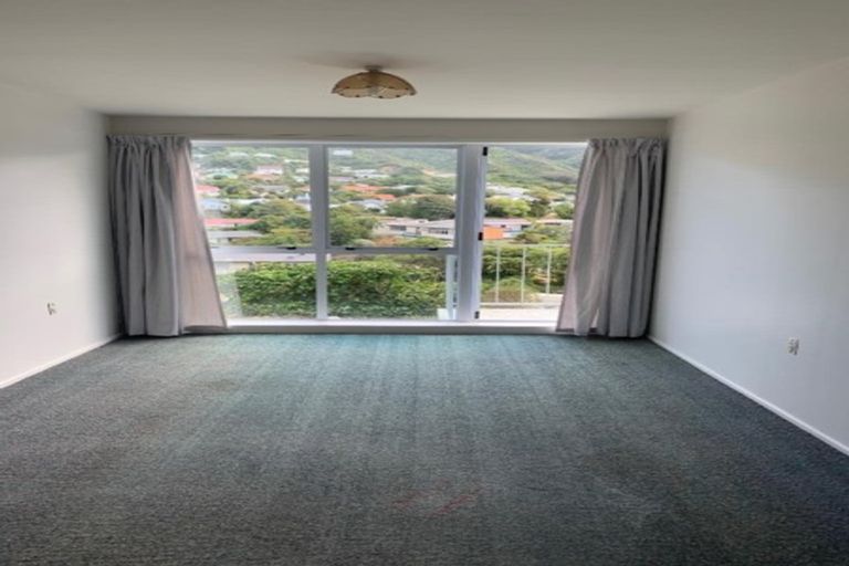 Photo of property in 2/27 South Karori Road, Karori, Wellington, 6012