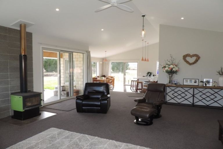 Photo of property in 336 Letts Gully Road, Letts Gully, Alexandra, 9393