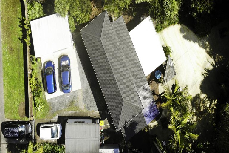 Photo of property in 13 Awaruku Road, Torbay, Auckland, 0630