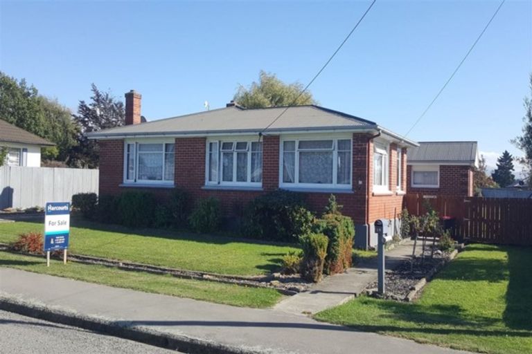 Photo of property in 18 Exeter Street, Waimate, 7924