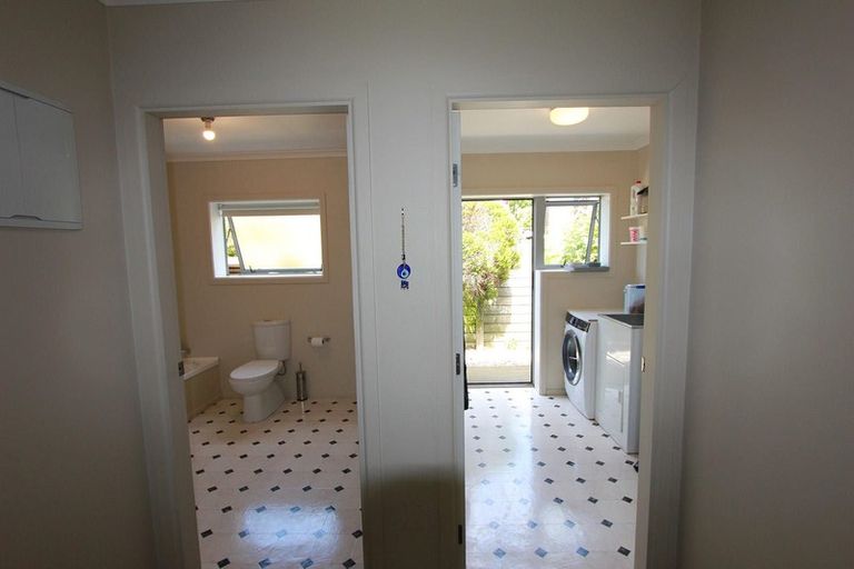 Photo of property in 2 Bidston Street, Outram, 9019