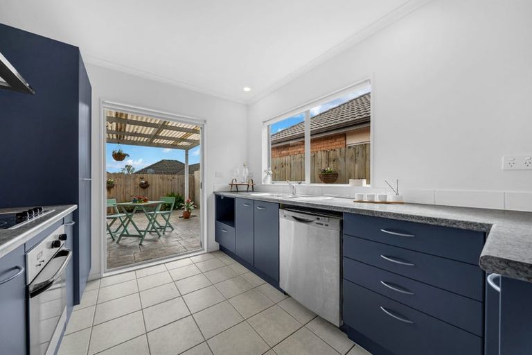 Photo of property in 24 Espalier Drive, Henderson, Auckland, 0612