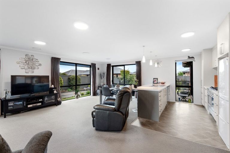 Photo of property in 11 Didham Drive, Mosgiel, 9024