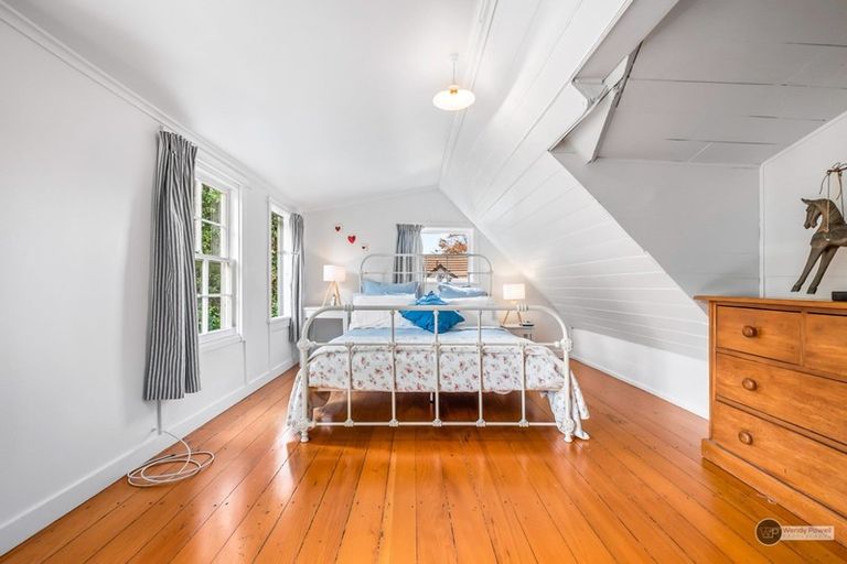 Photo of property in 36 Riddlers Crescent, Petone, Lower Hutt, 5012