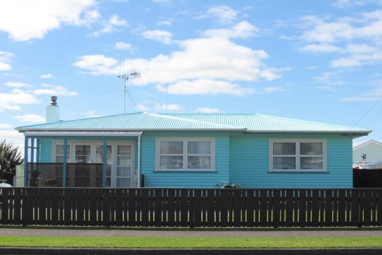 Photo of property in 33 Meadowvale Drive, Levin, 5510