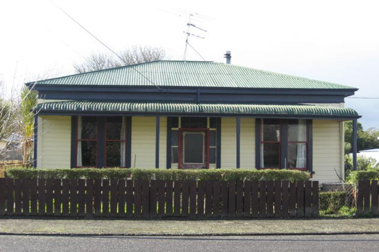Photo of property in 4 Rhodes Street, Carterton, 5713