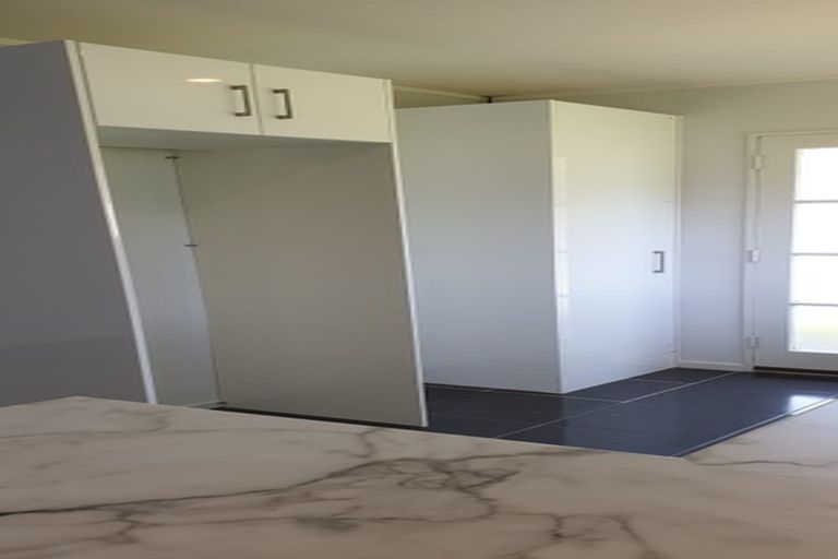 Photo of property in 1/11 Broadview Place, Howick, Auckland, 2014