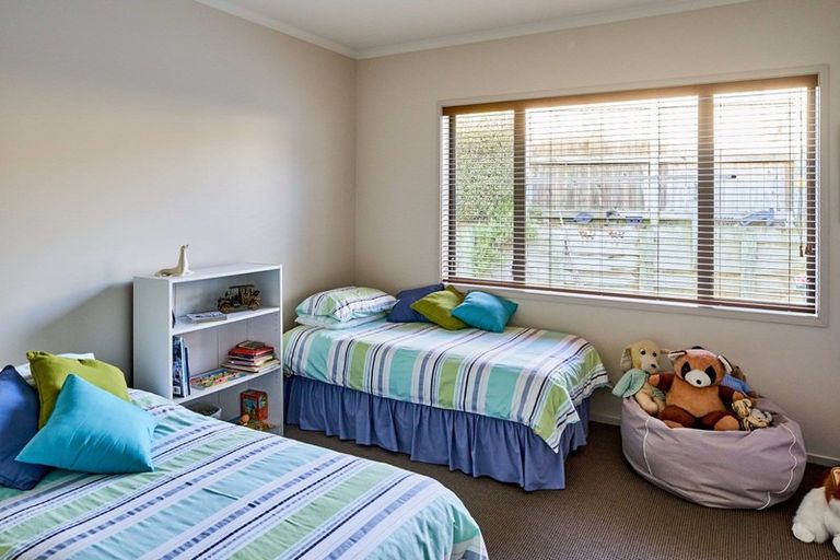 Photo of property in 23 Gray Street, Pukerua Bay, 5026