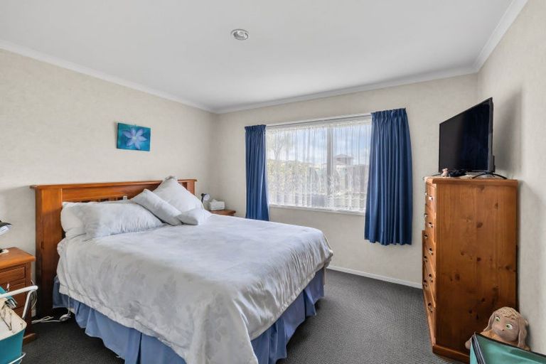 Photo of property in 11 Frame Place, Owhata, Rotorua, 3010