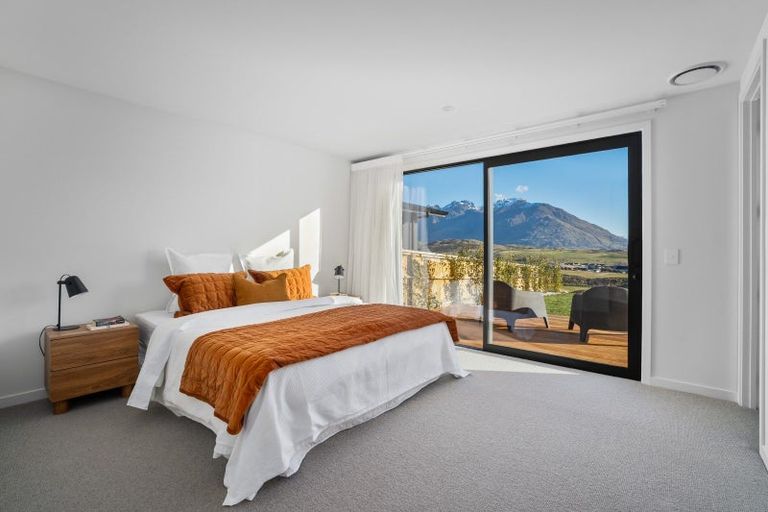 Photo of property in 101 Spur Ridge Rise, Jacks Point, 9371