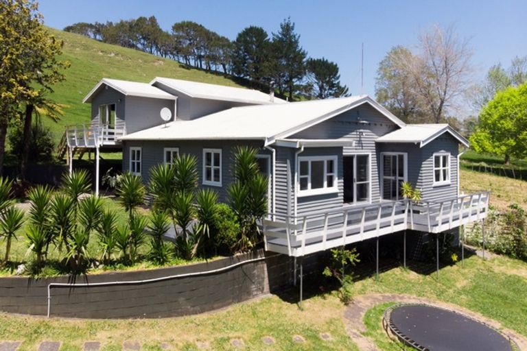 Photo of property in 608 Waihi Whangamata Road, Waihi, 3681
