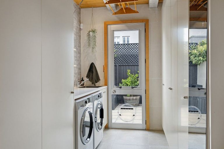 Photo of property in 49a Glandovey Road, Fendalton, Christchurch, 8052