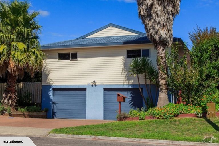 Photo of property in 116a Simpson Road, Papamoa Beach, Papamoa, 3118