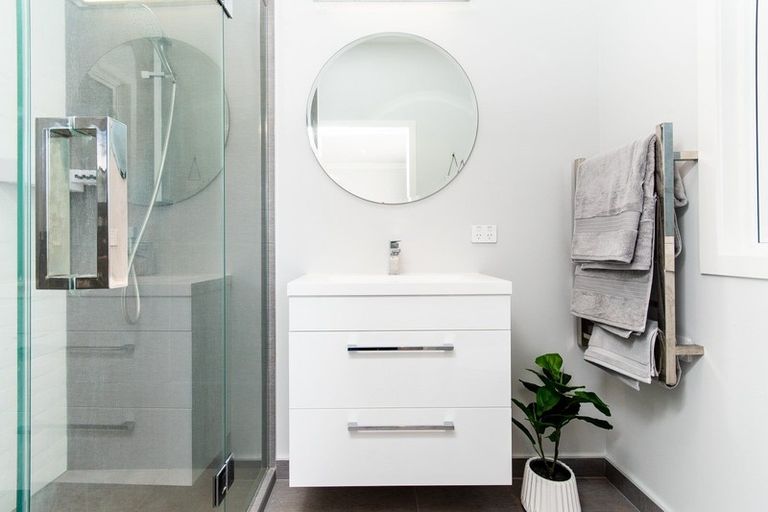 Photo of property in 25 Logan Avenue, Marewa, Napier, 4110