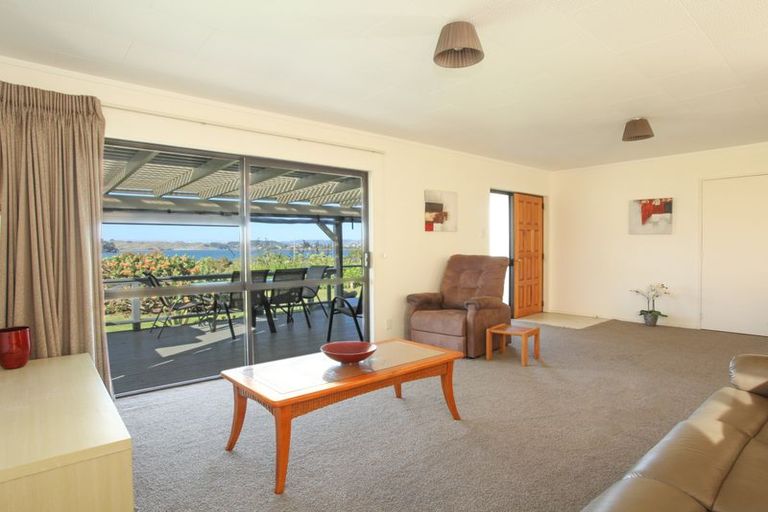 Photo of property in 11 Wainamu Road, Raglan, 3297