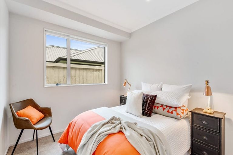 Photo of property in 5 Seafoam Road, Rosehill, Papakura, 2113