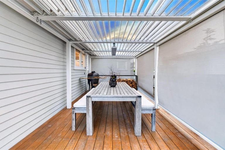 Photo of property in 12 Maude Street, Riverhead, 0820