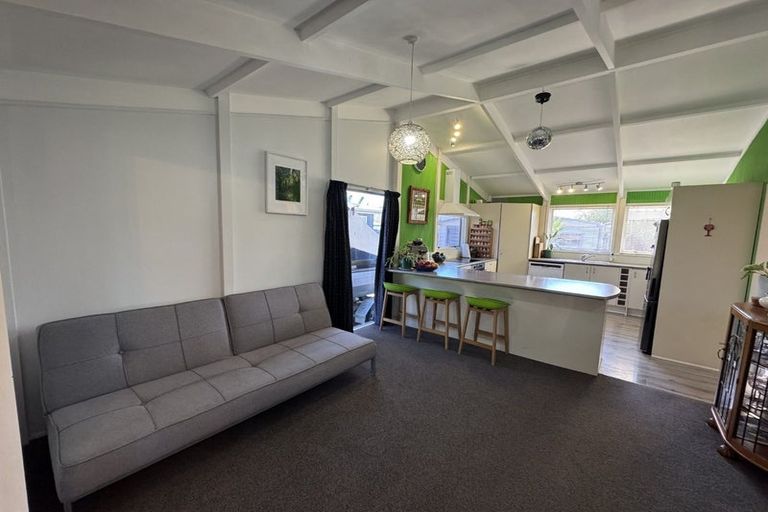 Photo of property in 38 Spriggs Crescent, Greenmeadows, Napier, 4112