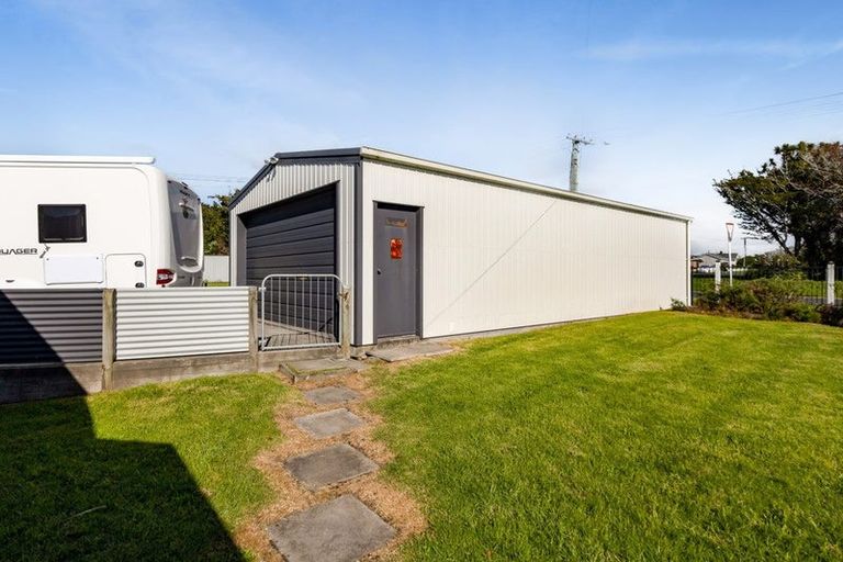 Photo of property in 2 Broadway, Waitara, 4320