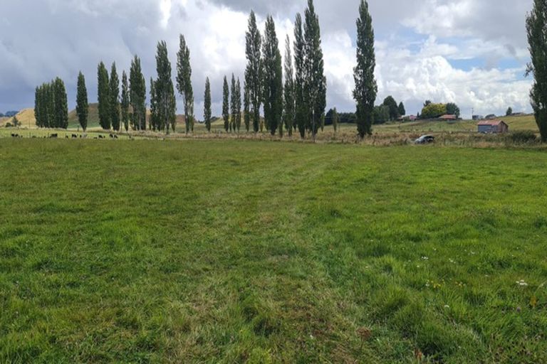 Photo of property in 2174 Rangiwahia Road, Rangiwahia, Kimbolton, 4774