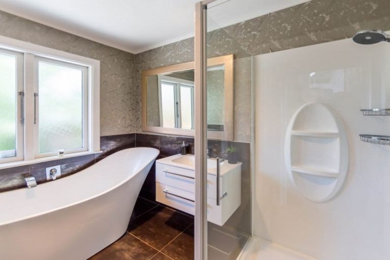 Photo of property in 226 Wairakei Road, Bryndwr, Christchurch, 8053